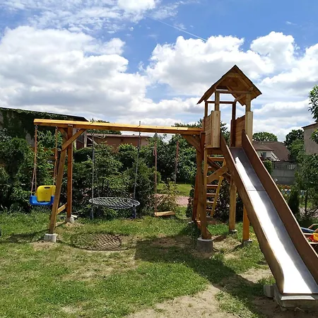 Kamex Dom 12-osobowy Homestay Olsztyn (Silesia)