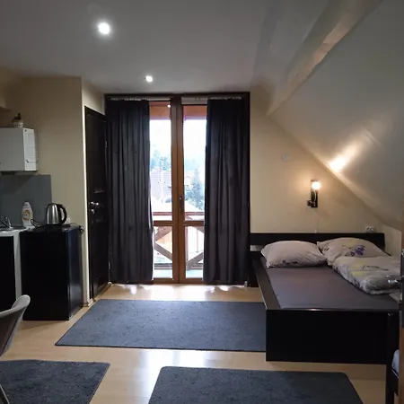 Quarto em Acomodações Particulares Kamex Dom 12-osobowy Olsztyn (Silesia)