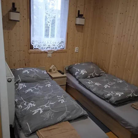 Kamex Dom 12-osobowy Quarto em Acomodações Particulares Olsztyn (Silesia)