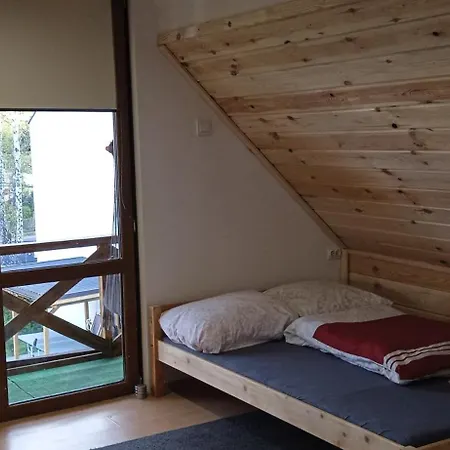 Quarto em Acomodações Particulares Kamex Dom 12-osobowy