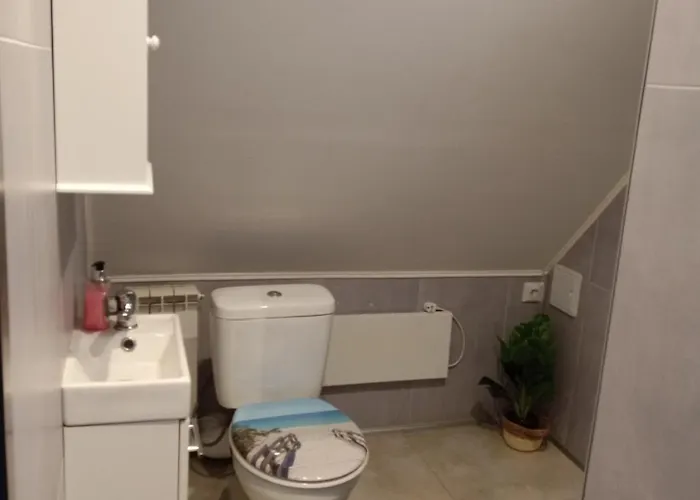 Kamex Dom 12-osobowy * אולשטין